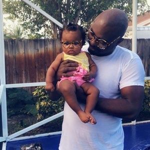 Meet your Posher, Dessourcesariel